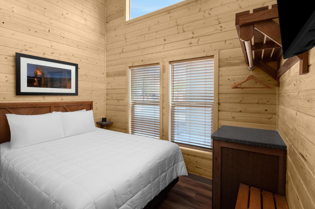 Sun Outdoors North Moab Hotel Bagian luar foto